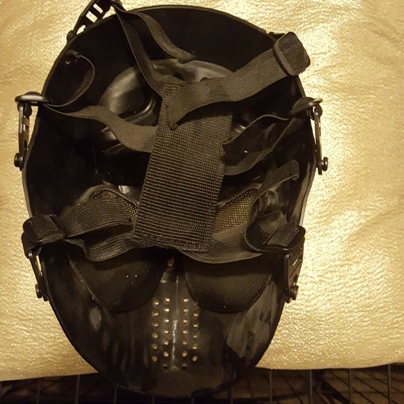 Mask - Picture 3 of 3